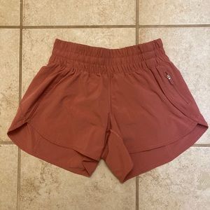 Lululemon Tracker LR Shorts 4”